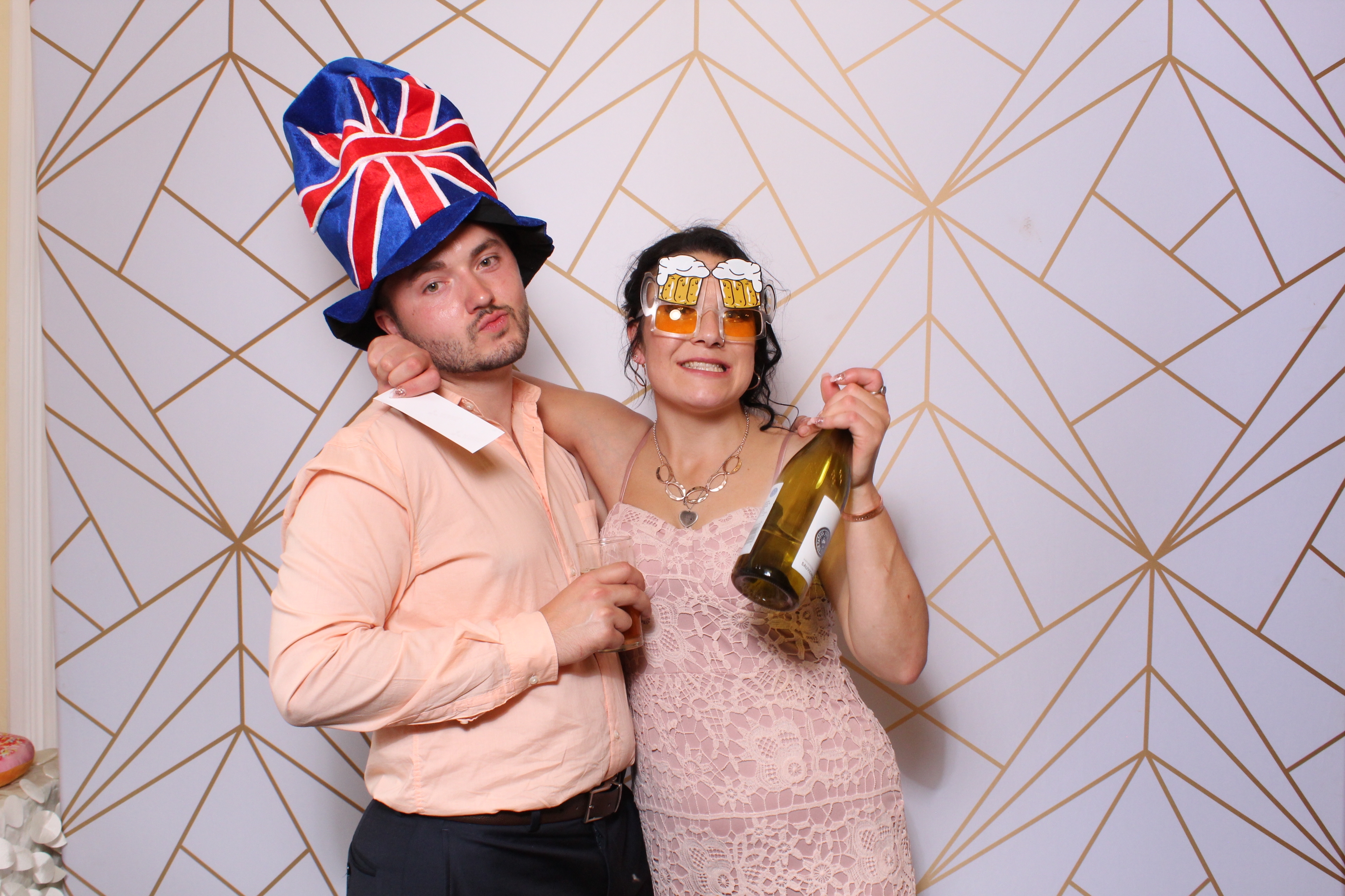 Tom & Susie  | View more photos from the event at gallery.magicimages.uk/u/MagicImages/Tom-Susie